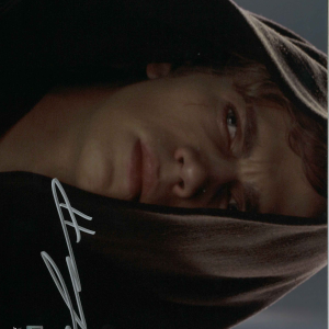 HAYDEN CHRISTENSEN AS ANAKIN SKYWALKER 8X10 AUTOGRAPHED IN 'SILVER' INK PHOTO- w10144010320k0n